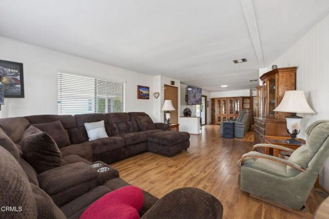 81 Poinsettia Gardens Drive, Ventura, CA 93004