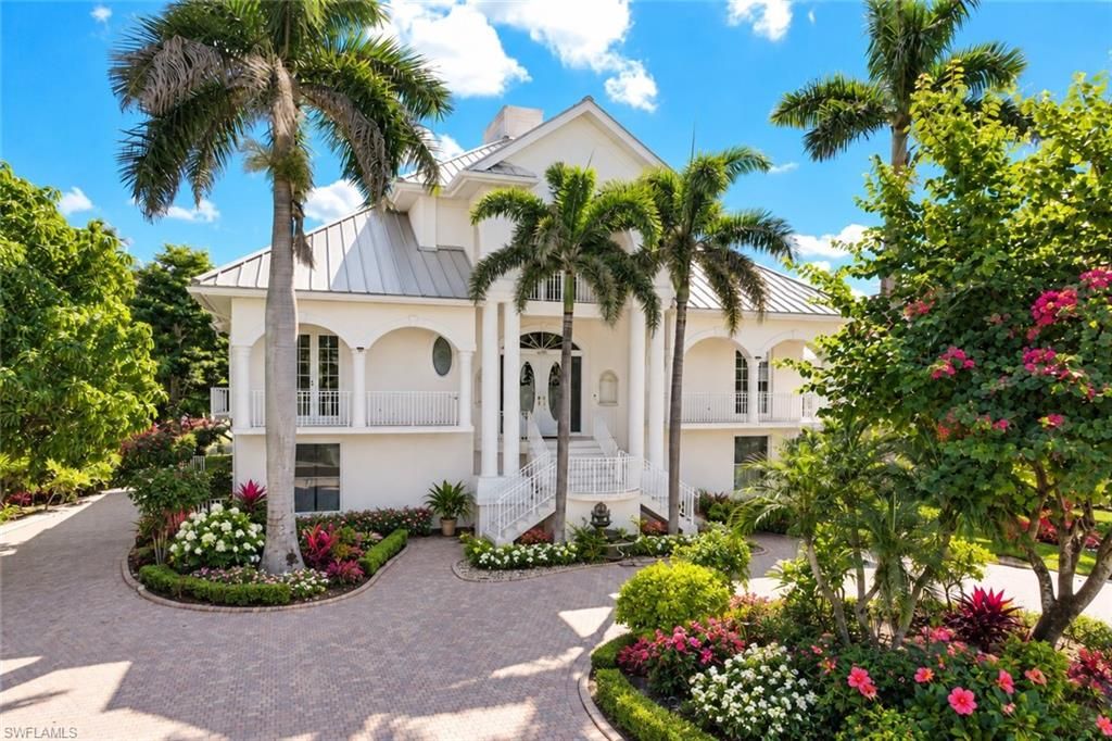 192 Topanga DR, BONITA SPRINGS, FL 34134 — photo 2