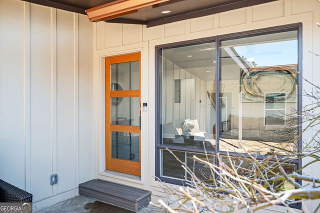 2018 Nancy Circle SE, Smyrna, GA 30080