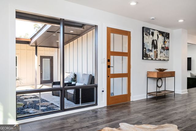 2018 Nancy Circle SE, Smyrna, GA 30080