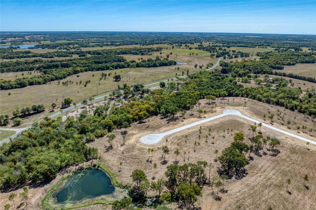 533 Timberland Heights, Windom, TX 75492
