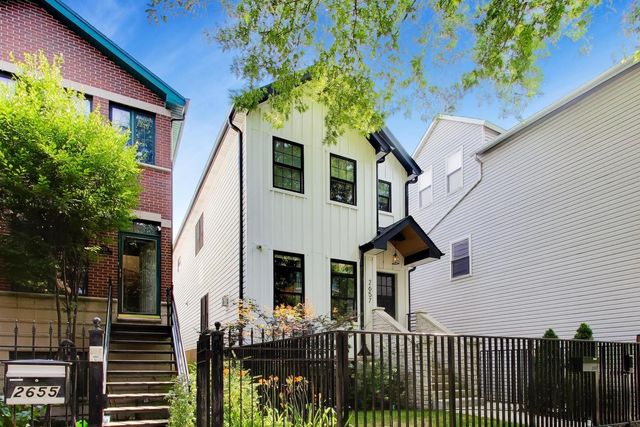 2657 W Belden Avenue, Chicago, IL 60647
