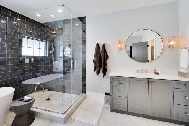 2657 W Belden Avenue, Chicago, IL 60647