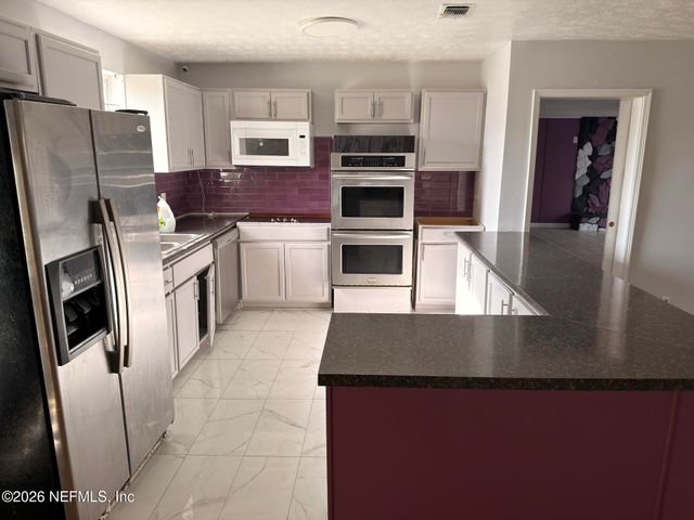 9806 PRIORY Avenue, Jacksonville, FL 32208