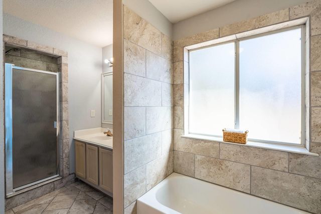 7704 Plateau CV, Lago Vista, TX 78645