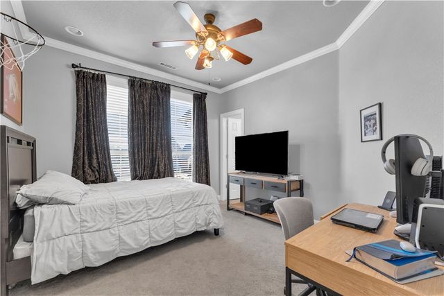 2314 The Peaks Boulevard, Rogers, AR 72758