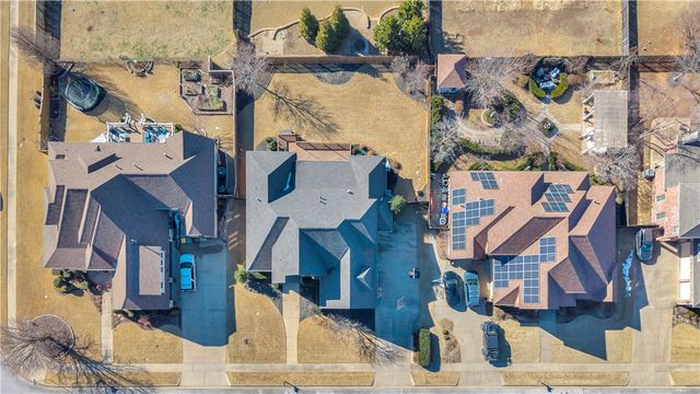 2314 The Peaks Boulevard, Rogers, AR 72758