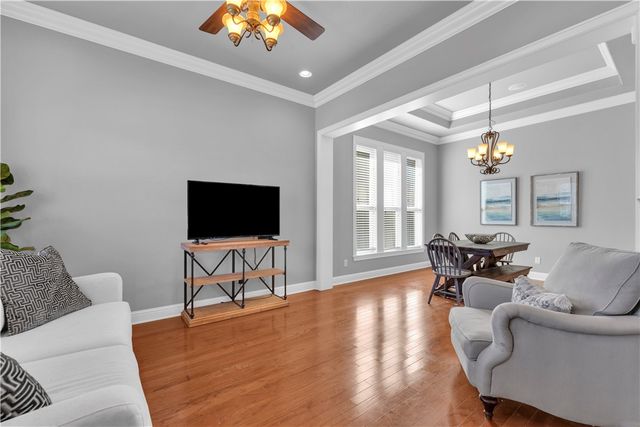 2314 The Peaks Boulevard, Rogers, AR 72758