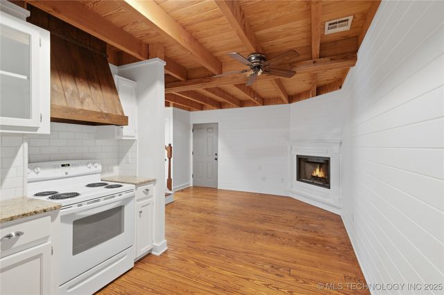 60 Edgewood Road, Eufaula, OK 74432