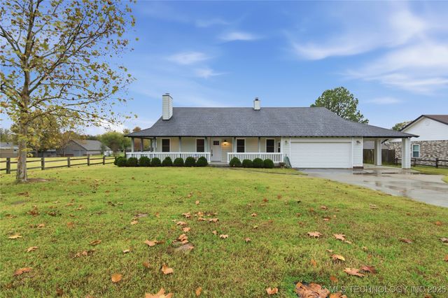 60 Edgewood Road, Eufaula, OK 74432