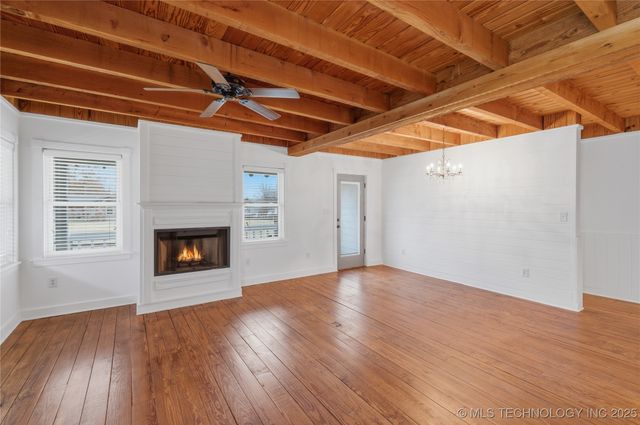 60 Edgewood Road, Eufaula, OK 74432