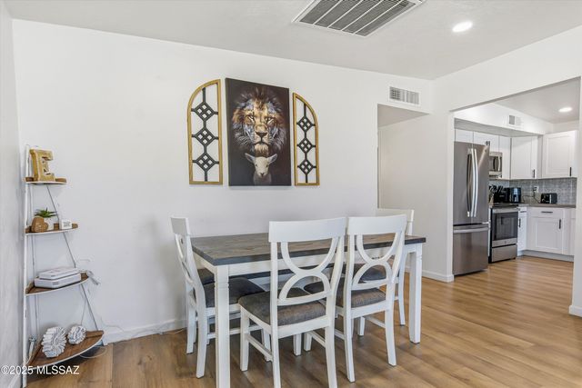 8448 E Ruby Drive, Tucson, AZ 85730