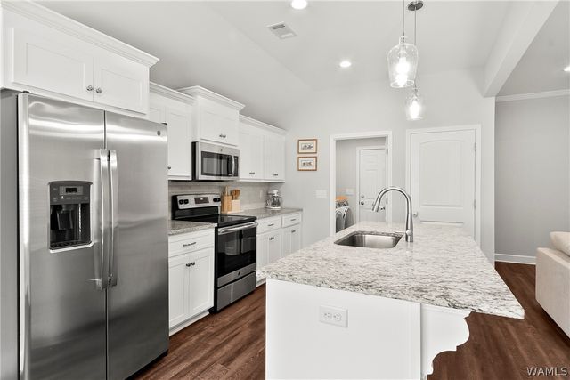 1960 Crimson, Cottondale, AL 35453