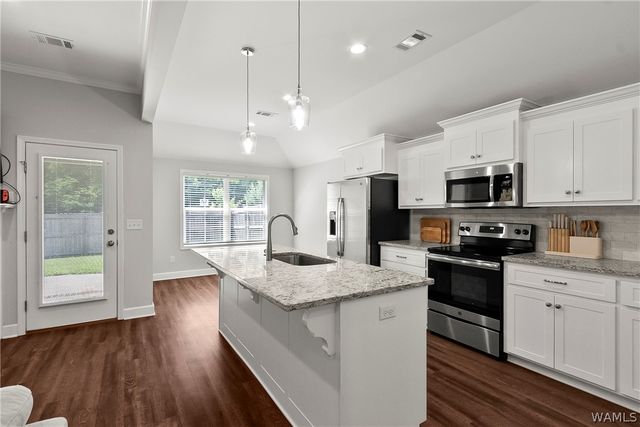 1960 Crimson, Cottondale, AL 35453