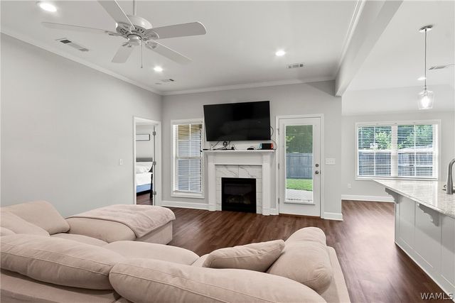 1960 Crimson, Cottondale, AL 35453