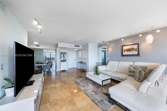 4000 Towerside Ter 604, Miami, FL 33138