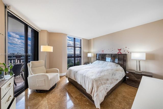 4000 Towerside Ter 604, Miami, FL 33138