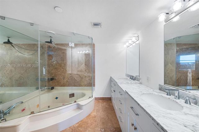 4000 Towerside Ter 604, Miami, FL 33138