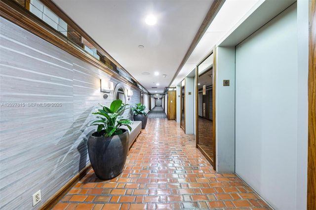 4000 Towerside Ter 604, Miami, FL 33138