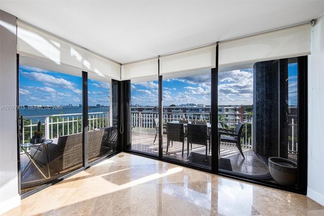 4000 Towerside Ter 604, Miami, FL 33138