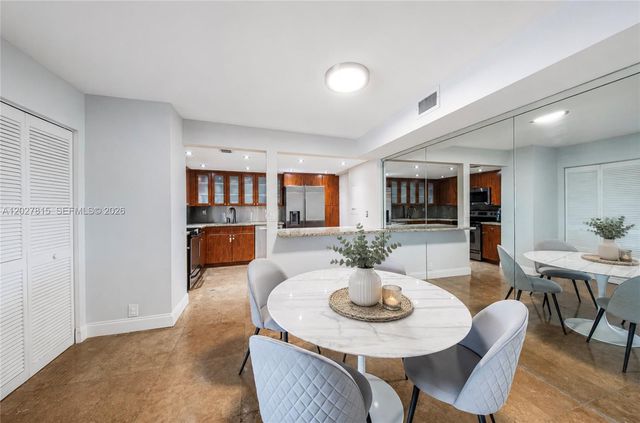 4000 Towerside Ter 604, Miami, FL 33138