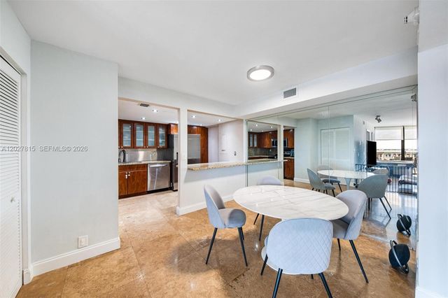 4000 Towerside Ter 604, Miami, FL 33138