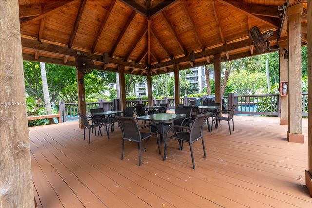 4000 Towerside Ter 604, Miami, FL 33138