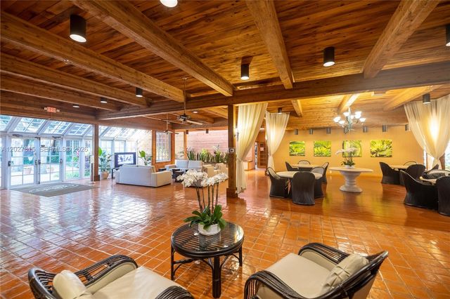 4000 Towerside Ter 604, Miami, FL 33138