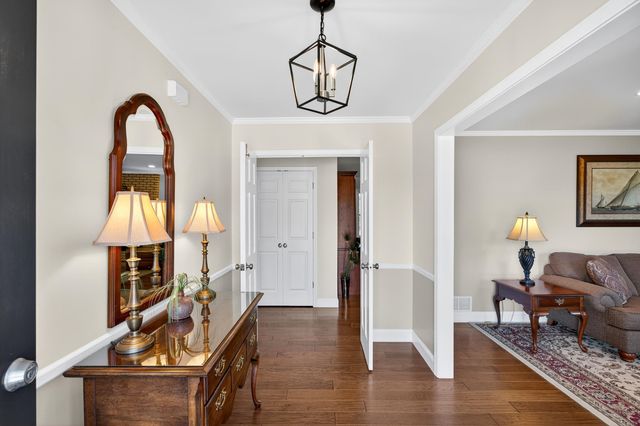 1817 Love Springs Rd, Gaffney, SC 29341