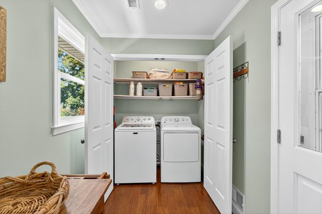 1817 Love Springs Rd, Gaffney, SC 29341