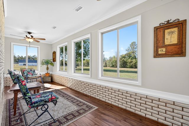 1817 Love Springs Rd, Gaffney, SC 29341