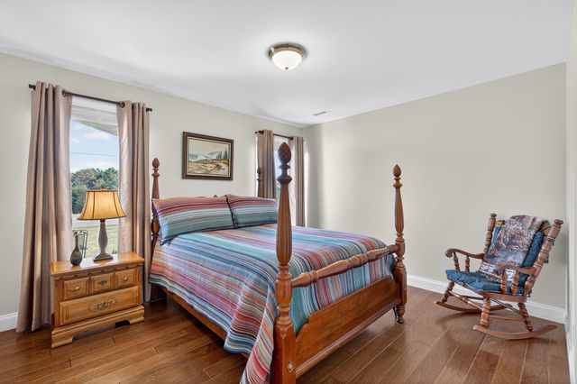 1817 Love Springs Rd, Gaffney, SC 29341