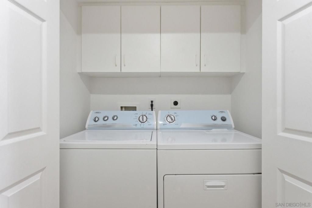 Image 14 of property listing at 12041 Tivoli Park Row 2, San Diego, CA 92128