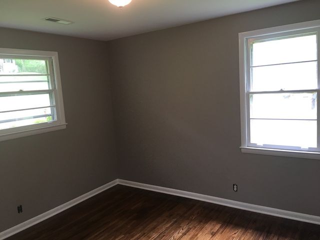 3939 Creekside Dr, Nashville, TN 37211