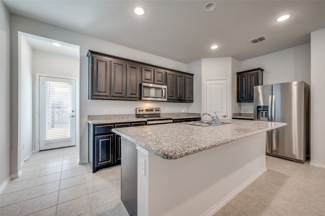 632 Coleman Street, Aubrey, TX 76227