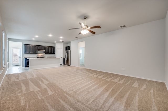 632 Coleman Street, Aubrey, TX 76227