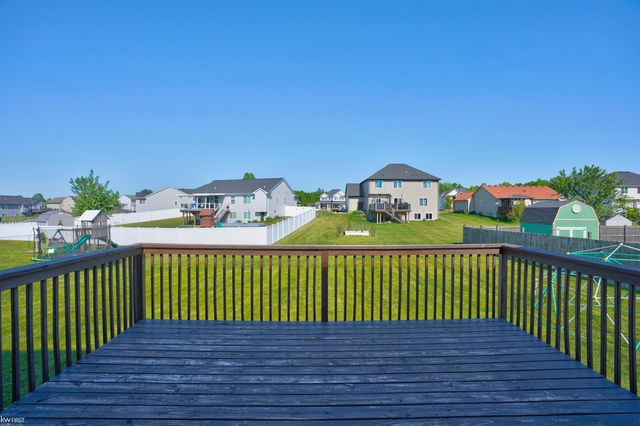 8101 Peninsula Circle, Mundy Twp, MI 48439