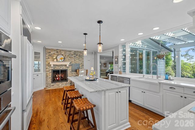 107 Beachview Drive, Mooresville, NC 28117