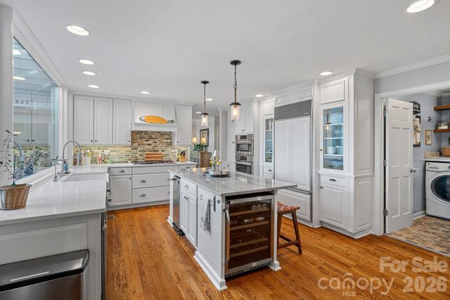107 Beachview Drive, Mooresville, NC 28117