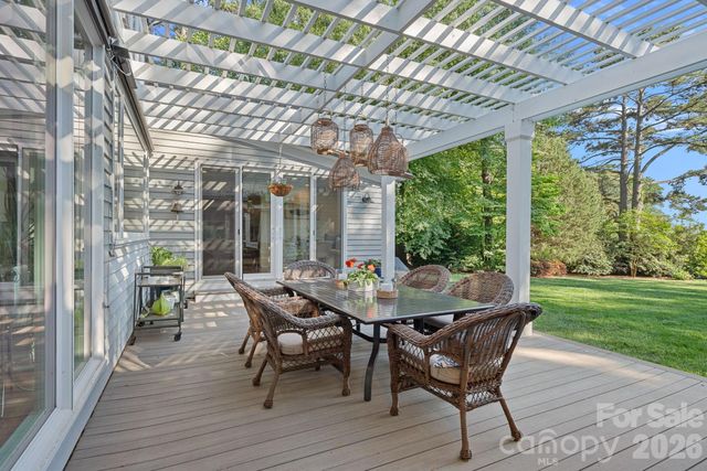 107 Beachview Drive, Mooresville, NC 28117