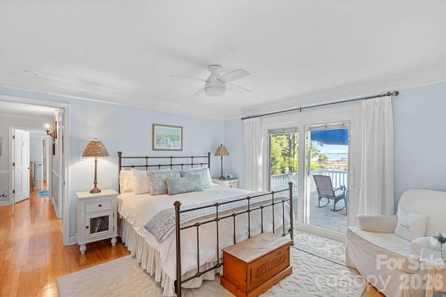 107 Beachview Drive, Mooresville, NC 28117