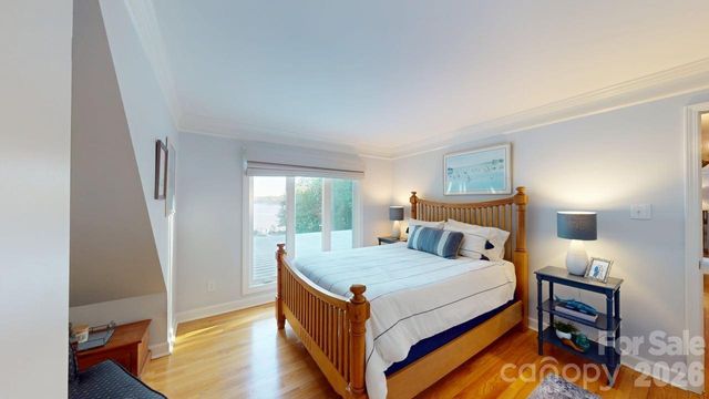 107 Beachview Drive, Mooresville, NC 28117