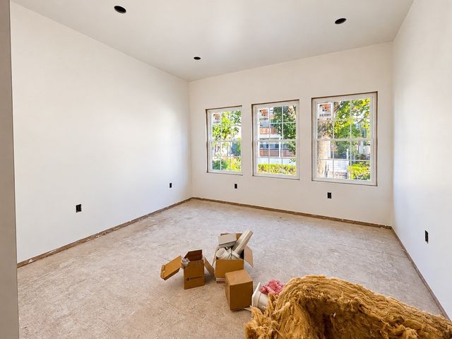 29 Westmore 29, Boston, MA 02126
