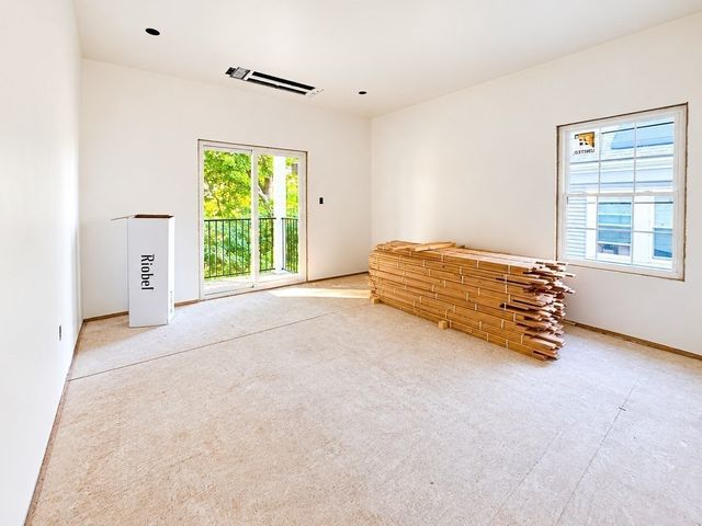 29 Westmore 29, Boston, MA 02126