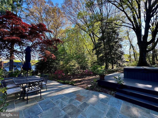 3811 BENT BRANCH RD, Falls Church, VA 22041
