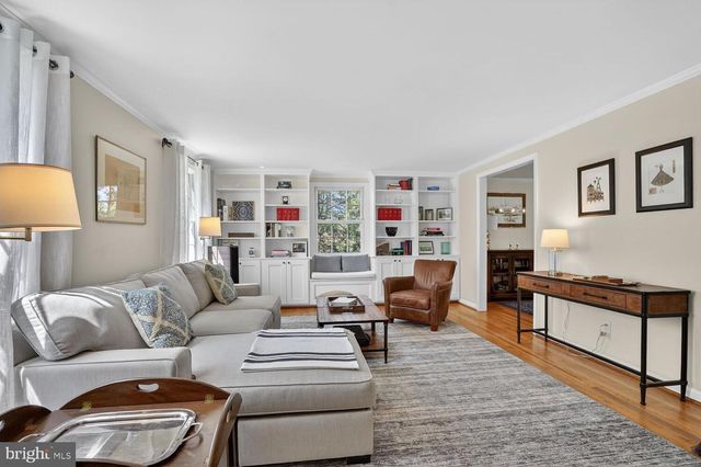 3811 BENT BRANCH RD, Falls Church, VA 22041