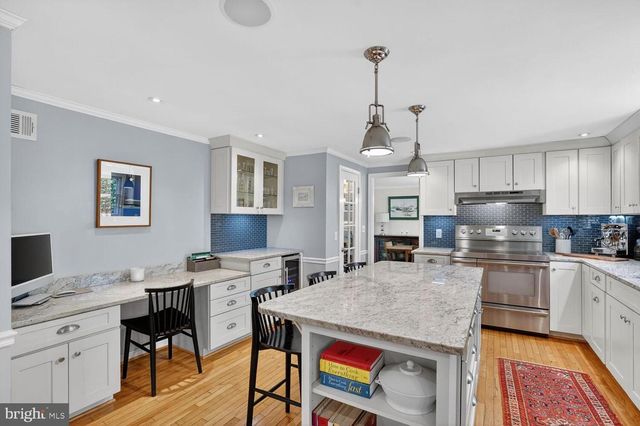 3811 BENT BRANCH RD, Falls Church, VA 22041