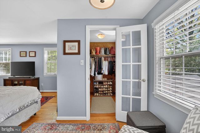 3811 BENT BRANCH RD, Falls Church, VA 22041