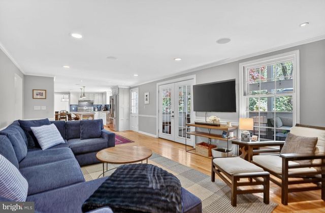 3811 BENT BRANCH RD, Falls Church, VA 22041