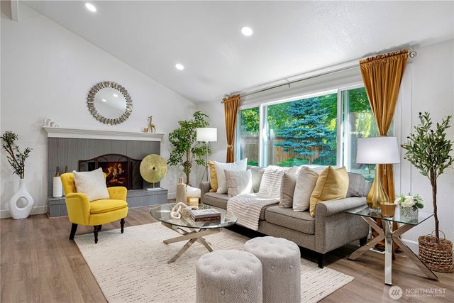 11527 NE 113th Place, Kirkland, WA 98033